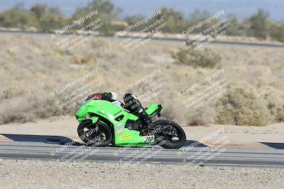 media/Dec-07-2025-CVMA (Sun) [[3e7d2de5dc]]/Race 9-Formula UL Shootout/